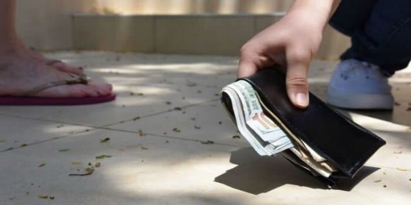 Đánh số gì dễ trúng khi mơ thấy lượm tiền?